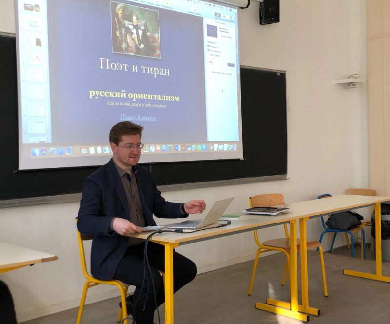 Академическая мобильность профессора ГАГУ П.В. Алексеева в Париже 