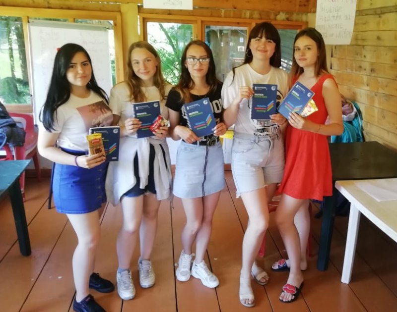 Летний языковой лагерь на Телецком озере