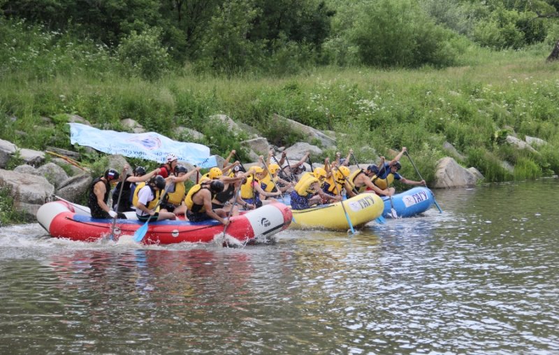 ГАГУ провел третью "Регату выпускников"