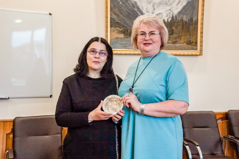 О мове, Херсоне и Горном Алтае