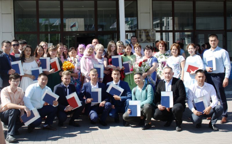 Выпускники ФМИТИ получили дипломы