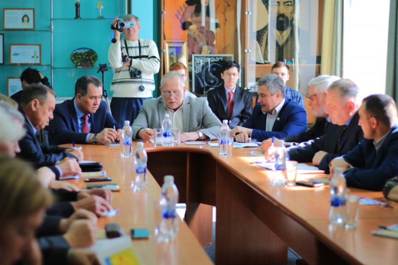  В ГАГУ прошел круглый стол, посвященный 50-летию соревнований на р. Сема